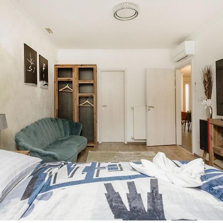 Backstage Loft Apartment Budapest Ngoại thất bức ảnh